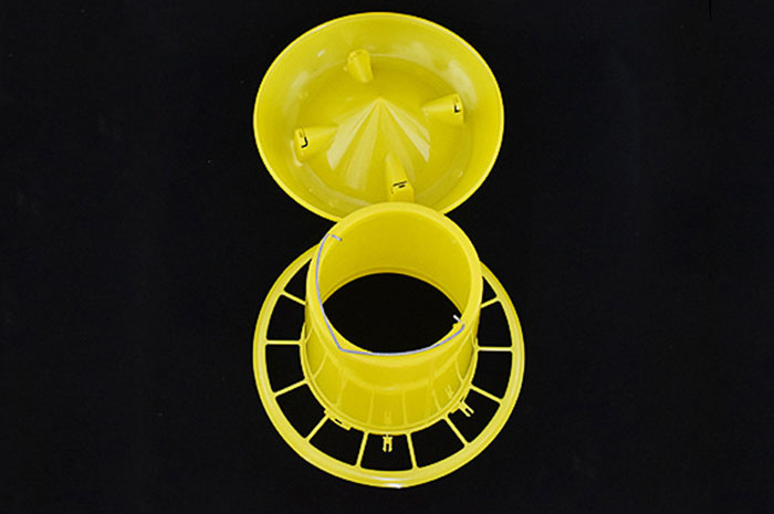 Feeding barrel